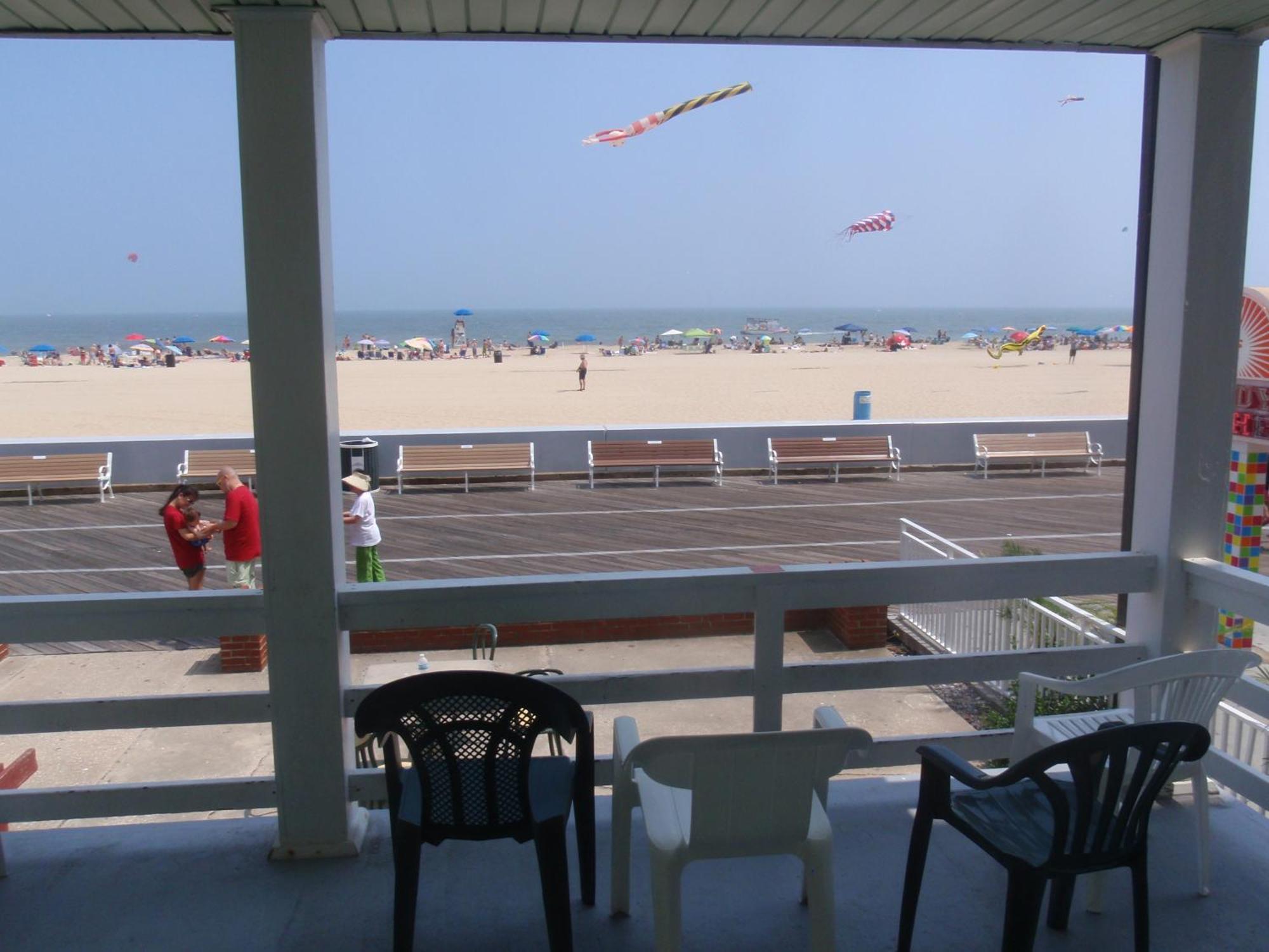 Majestic Hotel & Apartments Ocean City Exterior foto
